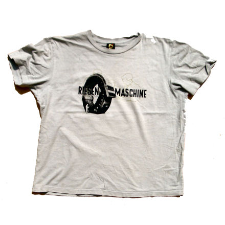 Riesenmaschine T-Shirts: thirtysevendegrees of nothing
